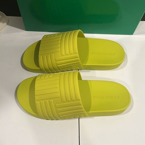 Brand new bottega venata slides with box main image 4